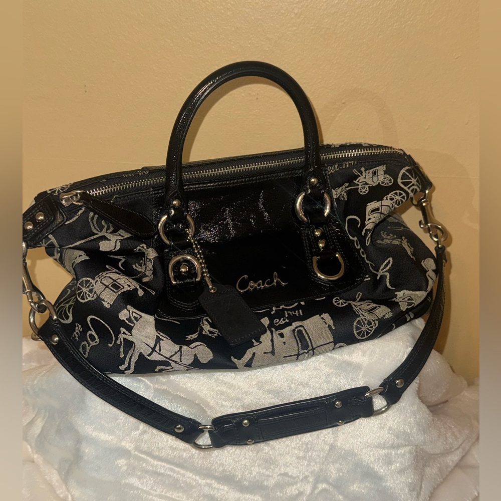 COACH Ashley Horse & Carriage Satchel Handbag w/ Shoulder Strap - Picture 3 of 16